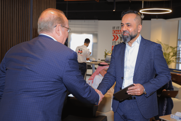 National Car Maintenance Company Launches PETROMINit App